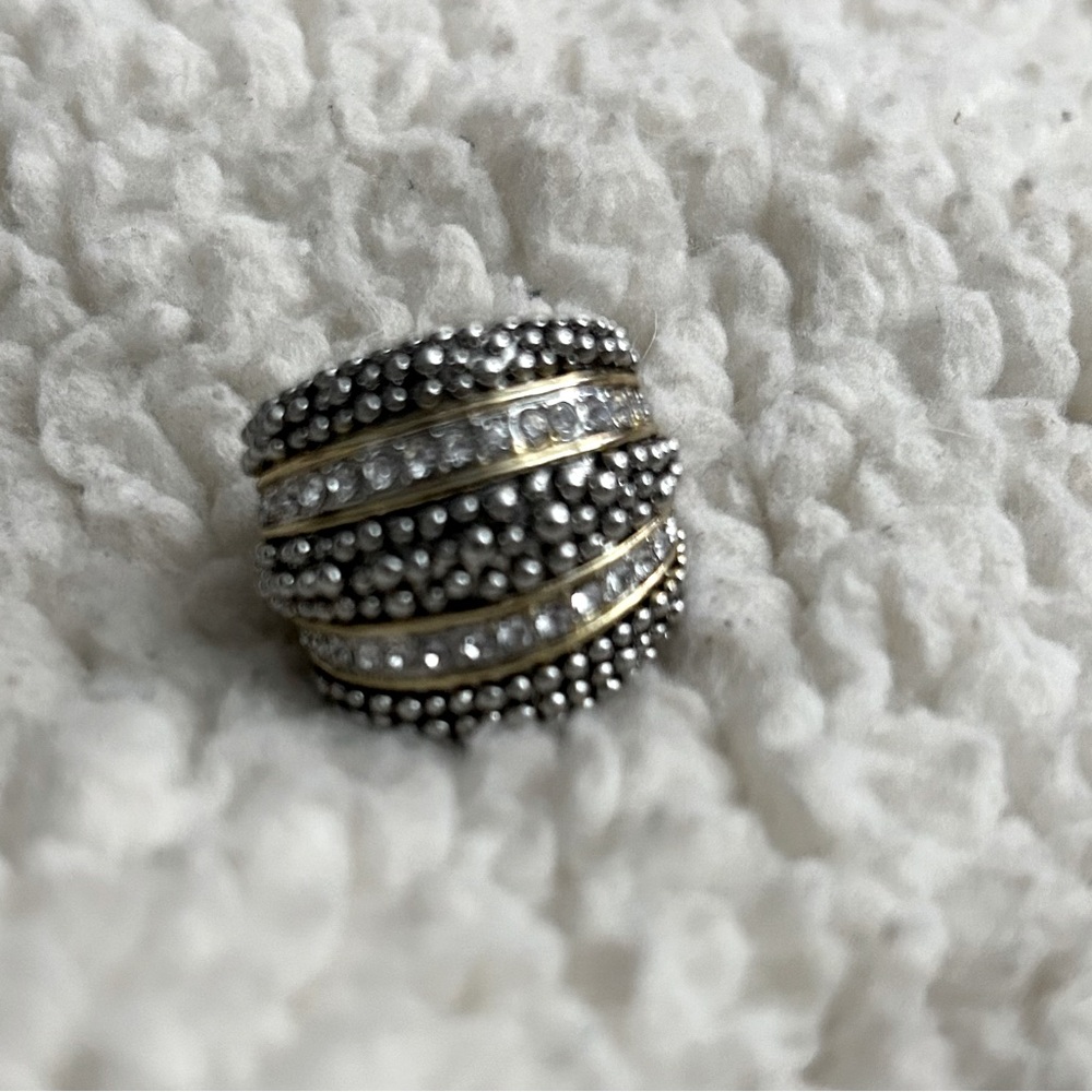 Two tone ring size 6